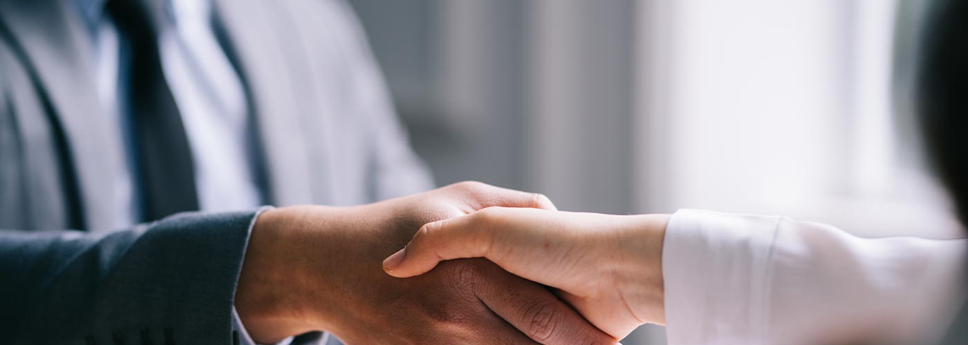 医師が臨床以外で、医師免許を活かせる転職先5選